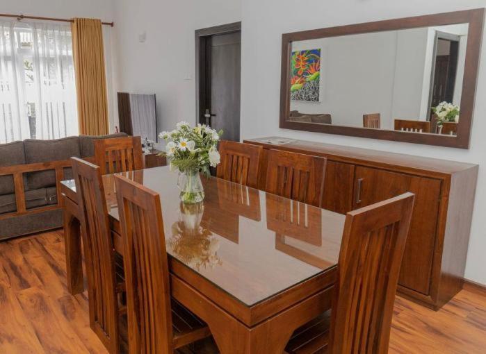 Avenue Nuwara Eliya Apartment Exterior photo